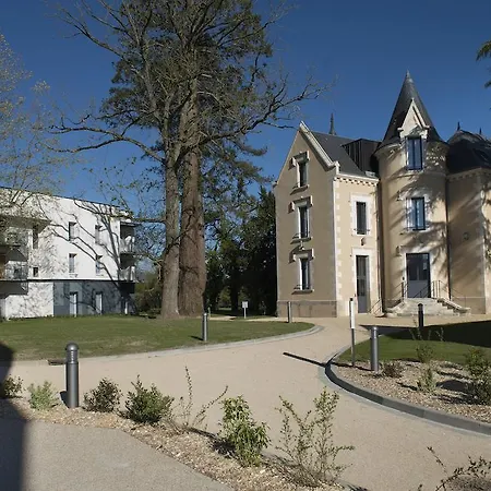 Ξενοδοχείο με διαμερίσματα Domitys Le Chateau Des Plans 4*