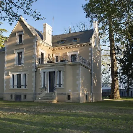 Domitys Le Chateau Des Plans Партене