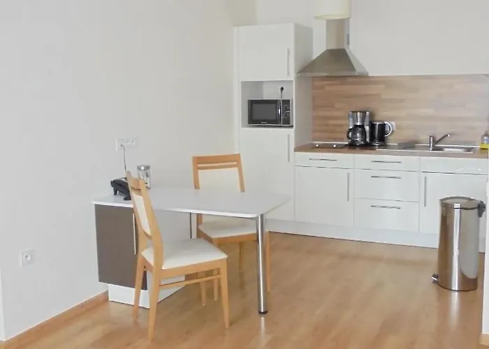 Domitys Le Château Des Plans Appart hôtel 3*