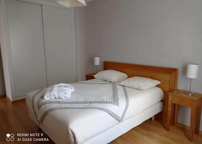 Domitys Le Château Des Plans Appart hôtel