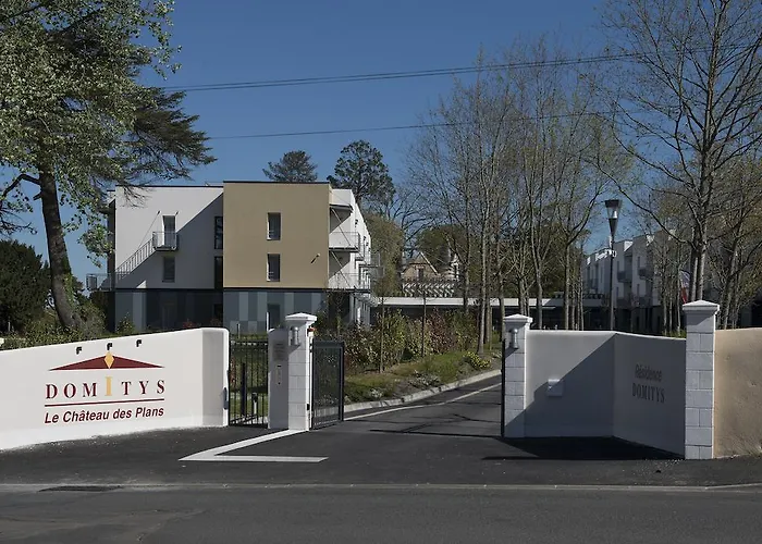 Domitys Le Château Des Plans Appart hôtel Parthenay